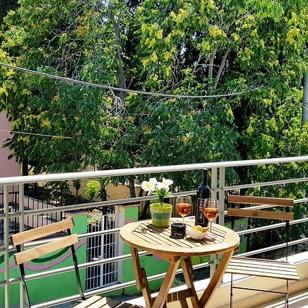 Apartment In The Historical Center Of Афины Экстерьер фото
